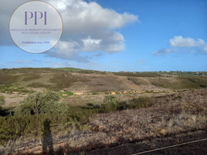 Terreno para Venda em Budens Foto 1