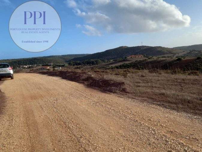 Terreno para Venda em Budens Foto 10