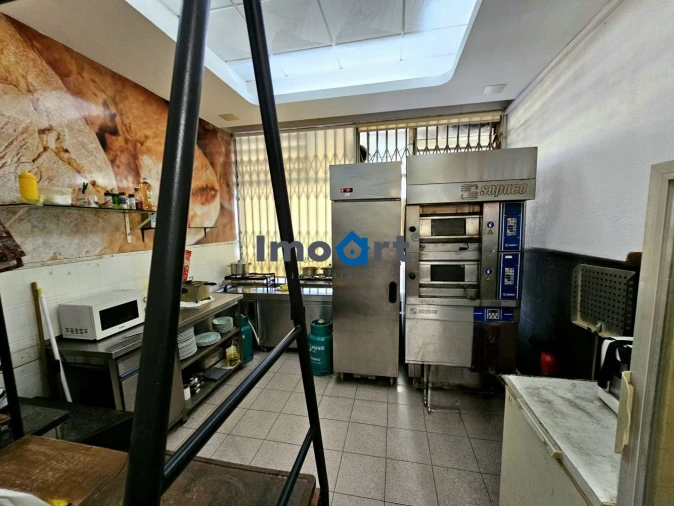 Loja para Trespasse em Custóias, Leça do Balio e Guifões Foto 12