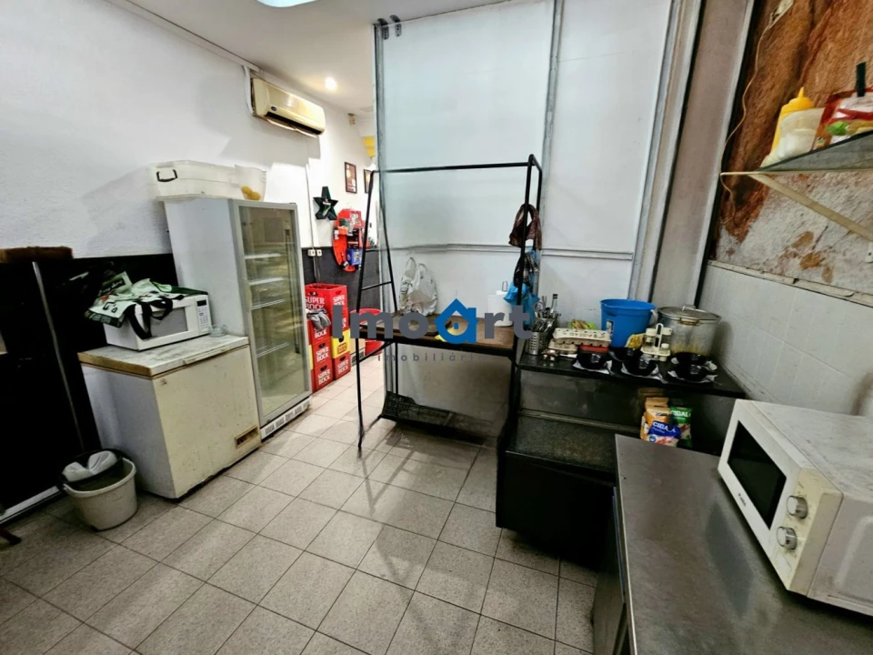 Loja para Trespasse em Custóias, Leça do Balio e Guifões Foto 13