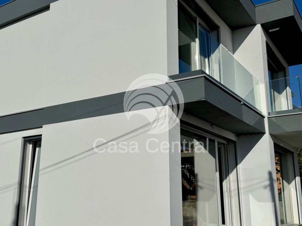 Moradia T3 para Venda em São Domingos de Rana Foto 19