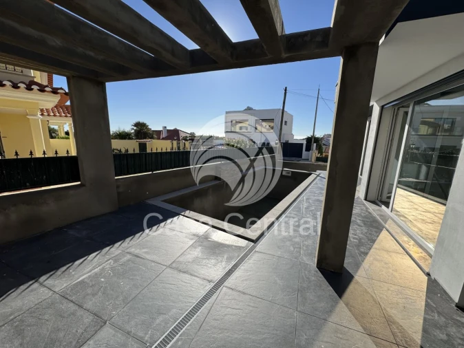 Moradia T3 para Venda em São Domingos de Rana Foto 15