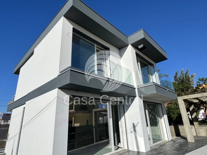 Moradia T3 para Venda em São Domingos de Rana Foto 4