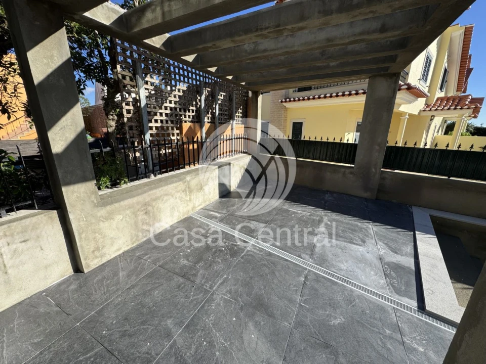 Moradia T3 para Venda em São Domingos de Rana Foto 22