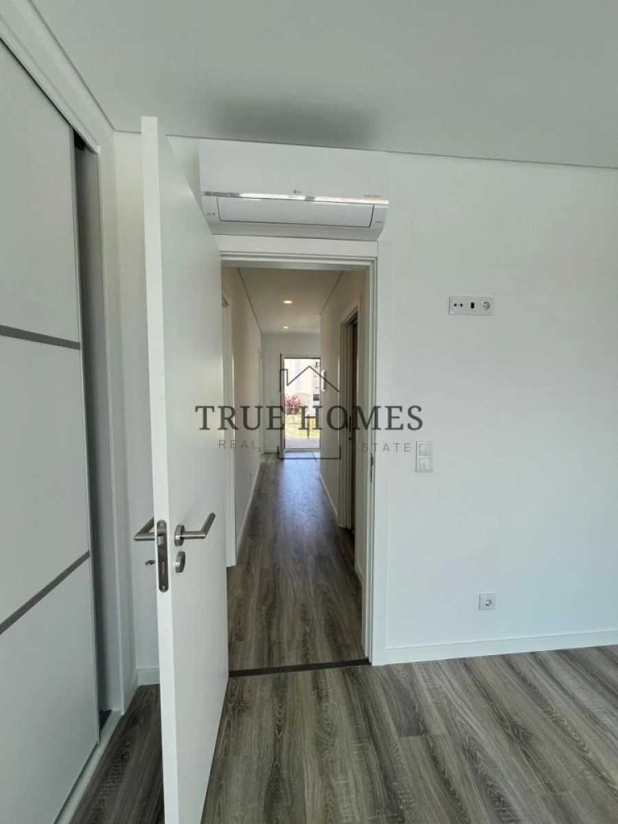 Moradia T3 para Venda em Charneca de Caparica e Sobreda Foto 19