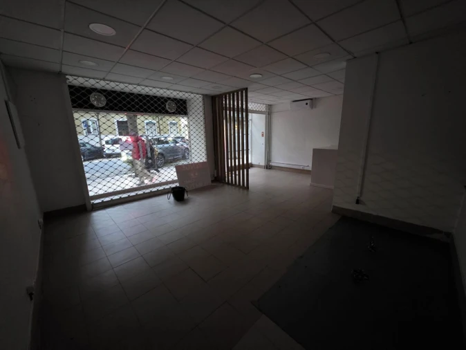 Loja para Venda em Arroios Foto 3