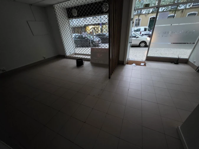 Loja para Venda em Arroios Foto 4