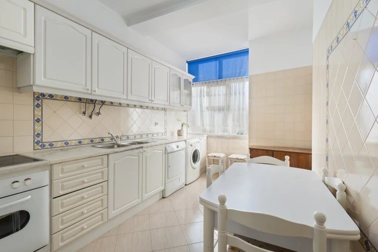 Apartamento T2 para Venda em Peniche Foto 8