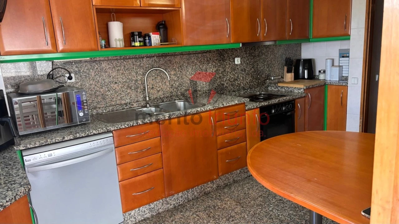 Apartamento T3 para Venda em Vila das Aves Foto 6