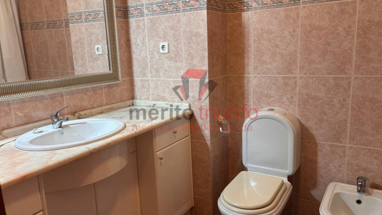 Apartamento T3 para Venda em Vila das Aves Foto 21