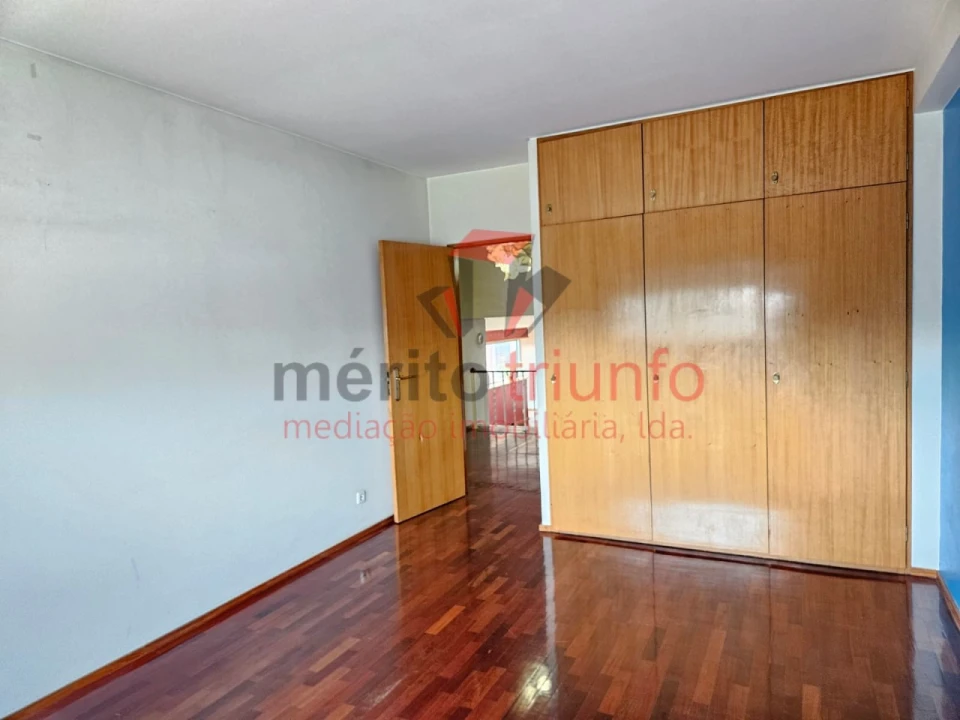 Apartamento T3 para Venda em Vila das Aves Foto 25
