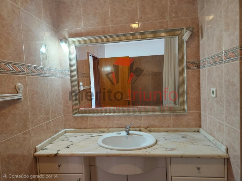 Apartamento T3 para Venda em Vila das Aves Foto 30