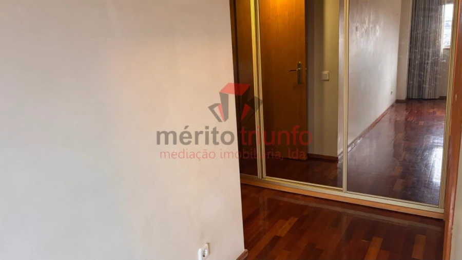 Apartamento T3 para Venda em Vila das Aves Foto 17