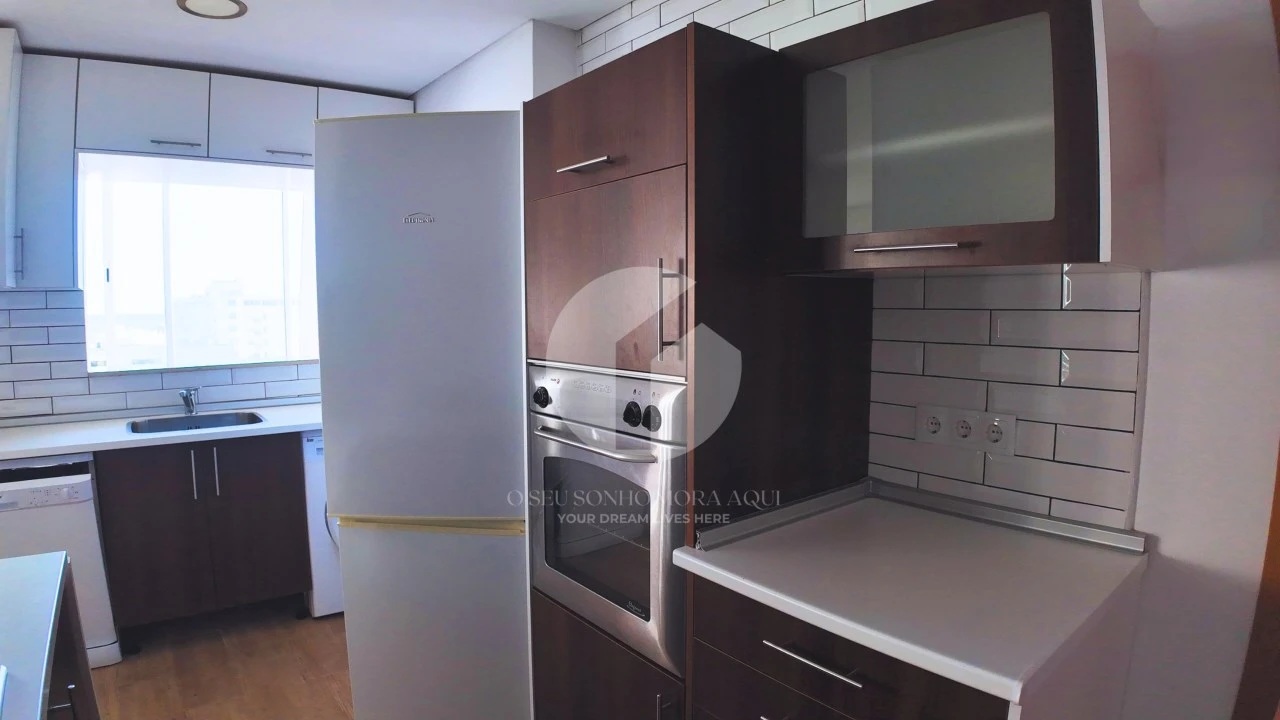 Apartamento T2 para Venda em Faro (Sé e São Pedro) Foto 10