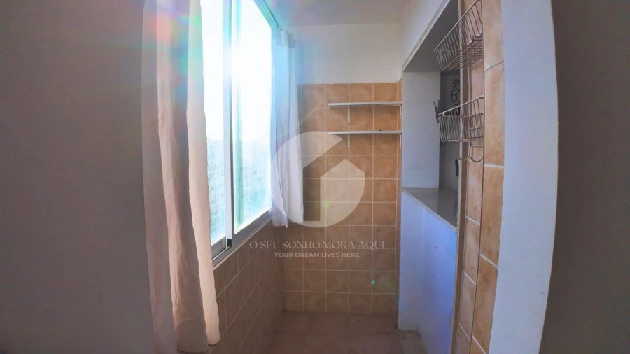 Apartamento T2 para Venda em Faro (Sé e São Pedro) Foto 9