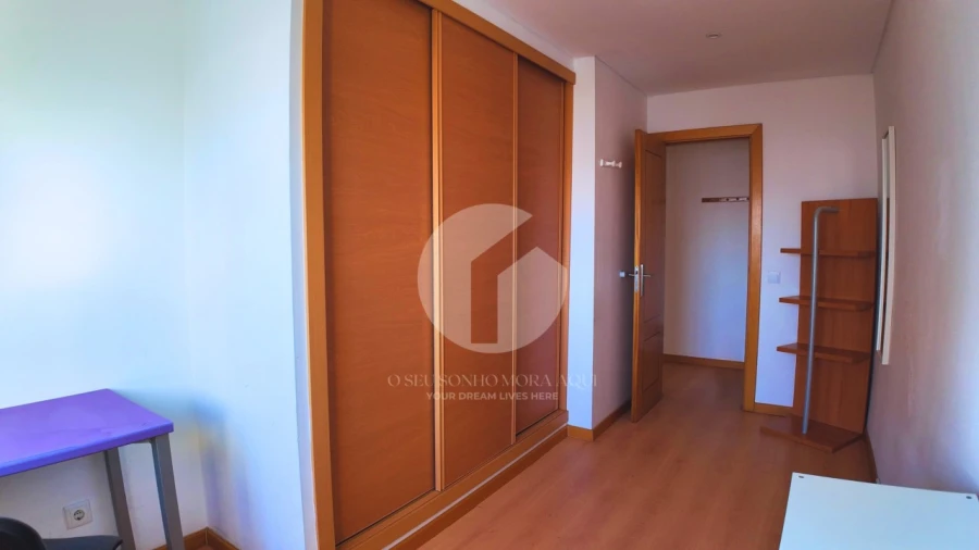 Apartamento T2 para Venda em Faro (Sé e São Pedro) Foto 16