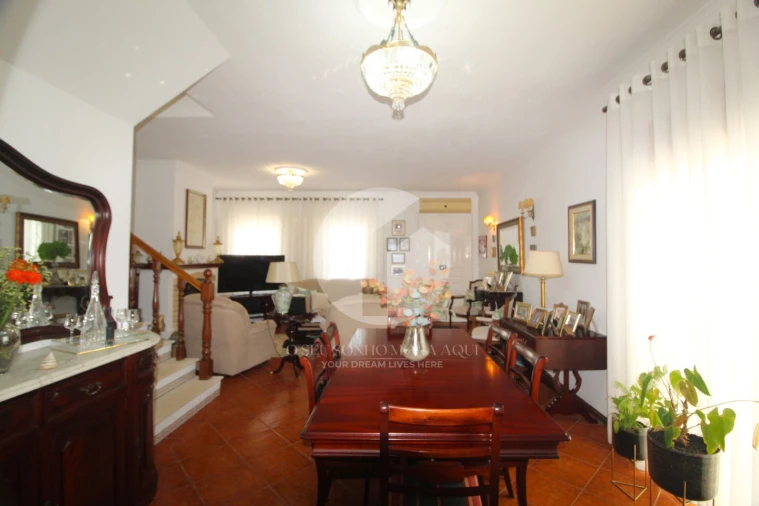 Moradia T3 para Venda em Olhão Foto 15