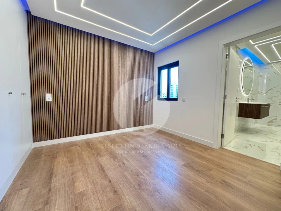 Apartamento T2 para Venda em Quarteira Foto 2