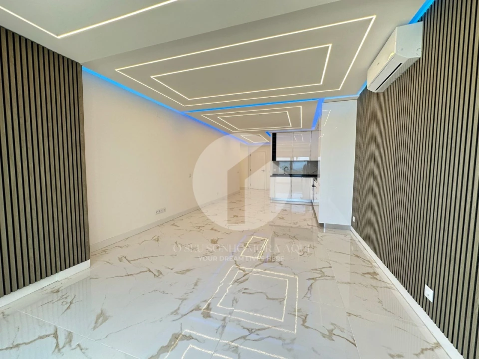 Apartamento T2 para Venda em Quarteira Foto 5