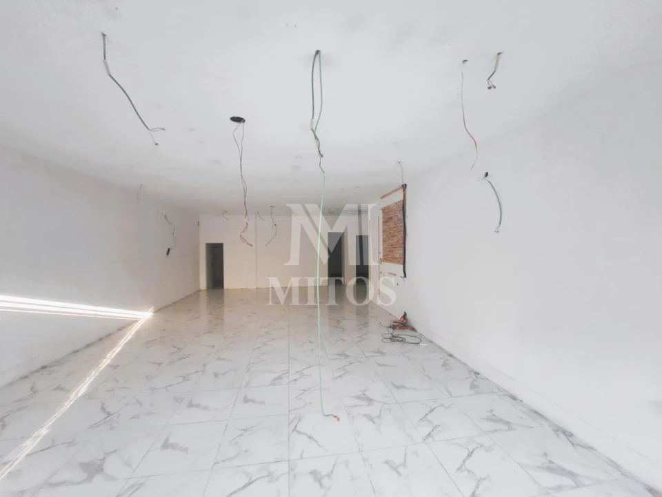 Loja para Arrendamento em Santa Maria Maior e Monserrate e Meadela Foto 3