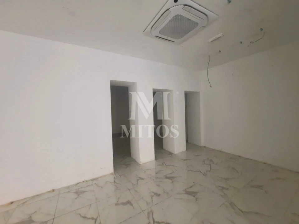 Loja para Arrendamento em Santa Maria Maior e Monserrate e Meadela Foto 6