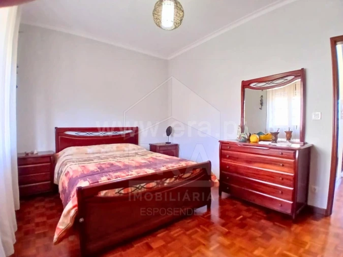 Moradia T5 para Venda em Darque Foto 10