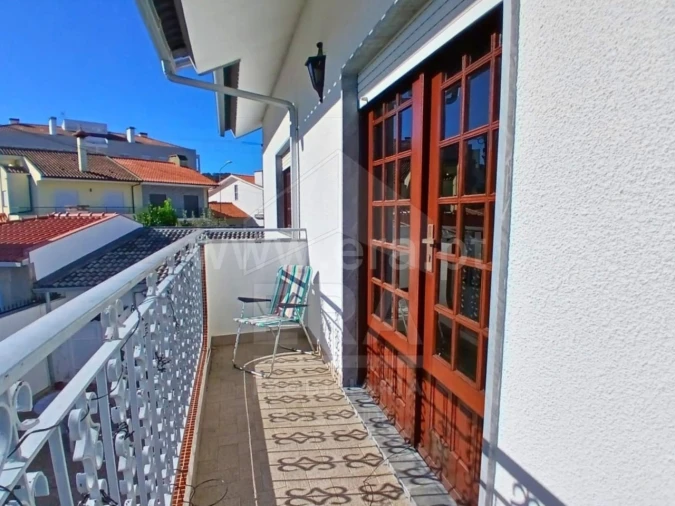 Moradia T5 para Venda em Darque Foto 14