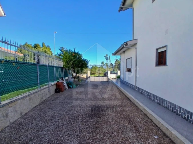 Moradia T5 para Venda em Darque Foto 15