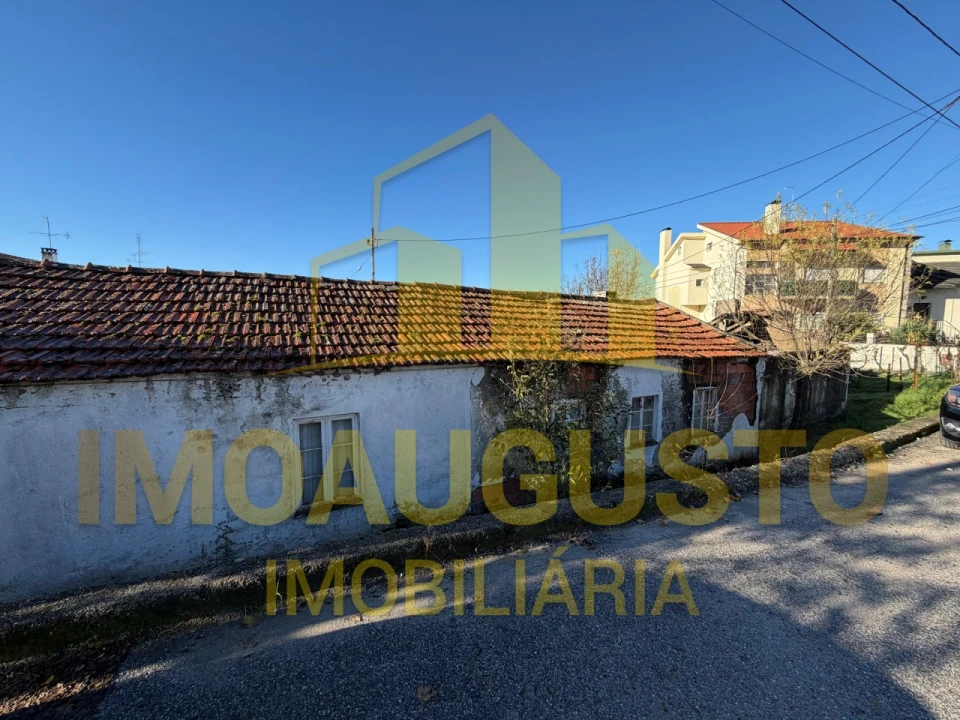 Moradia para Venda em Guarda Foto 1