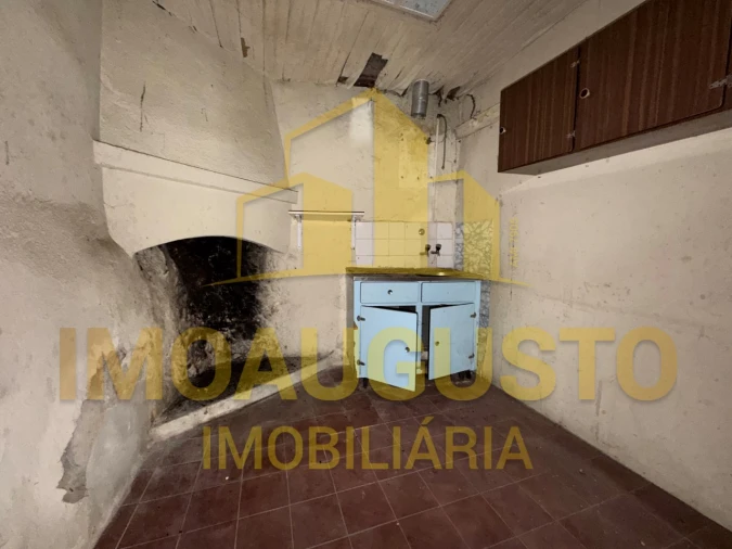 Moradia T2 para Venda em São Pedro e Santa Maria e Vila Boa do Mondego Foto 3