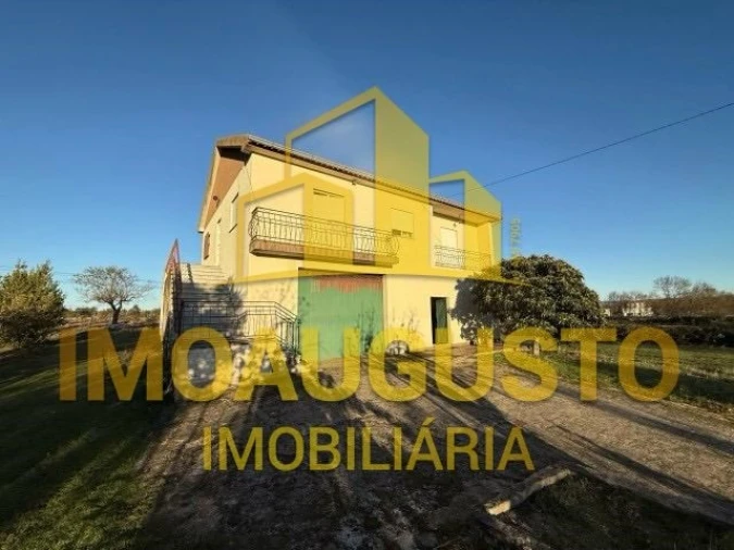 Moradia T3 para Venda em Marialva Foto 1