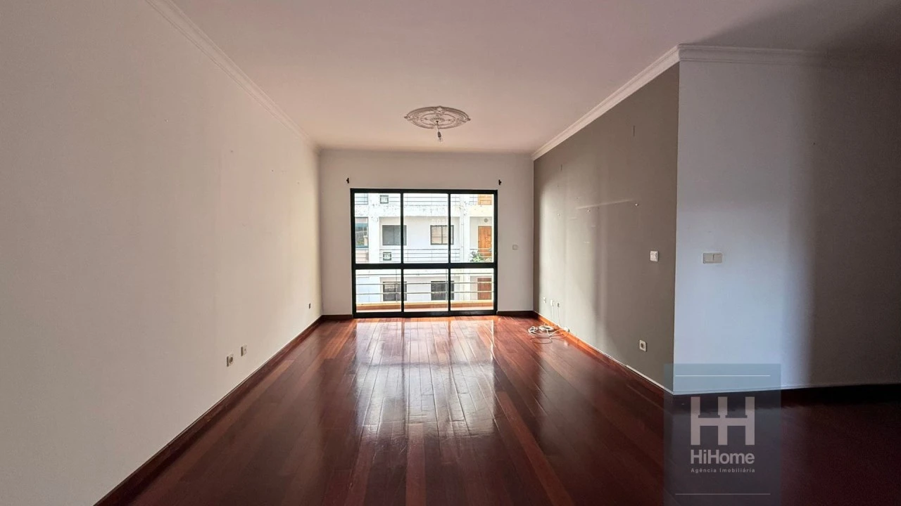 Apartamento T2 para Venda em Santa Cruz Foto 9