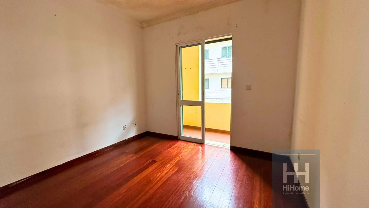 Apartamento T2 para Venda em Santa Cruz Foto 18