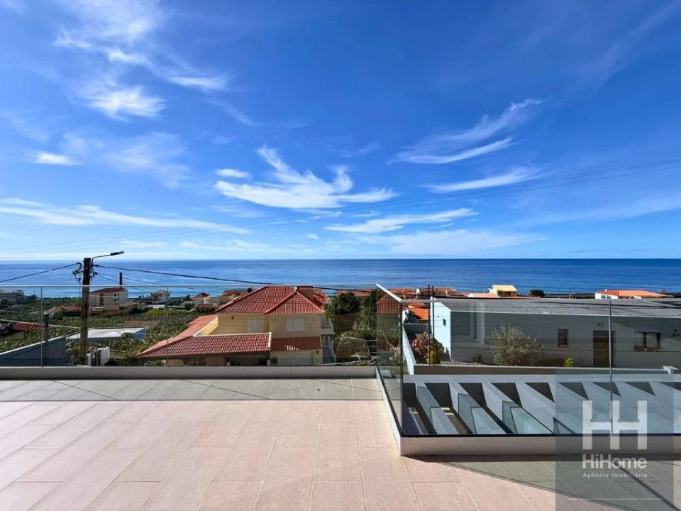 Moradia T4 para Venda em Paul do Mar Foto 32