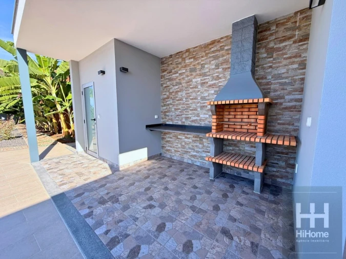 Moradia T4 para Venda em Paul do Mar Foto 7