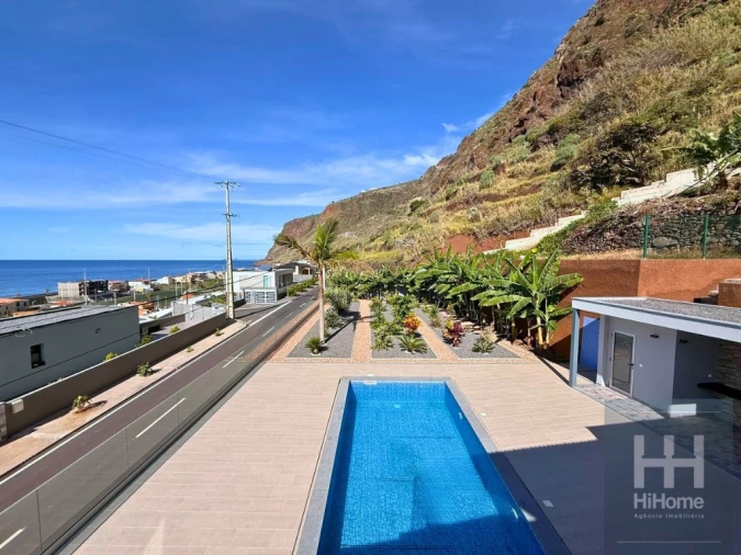 Moradia T4 para Venda em Paul do Mar Foto 36