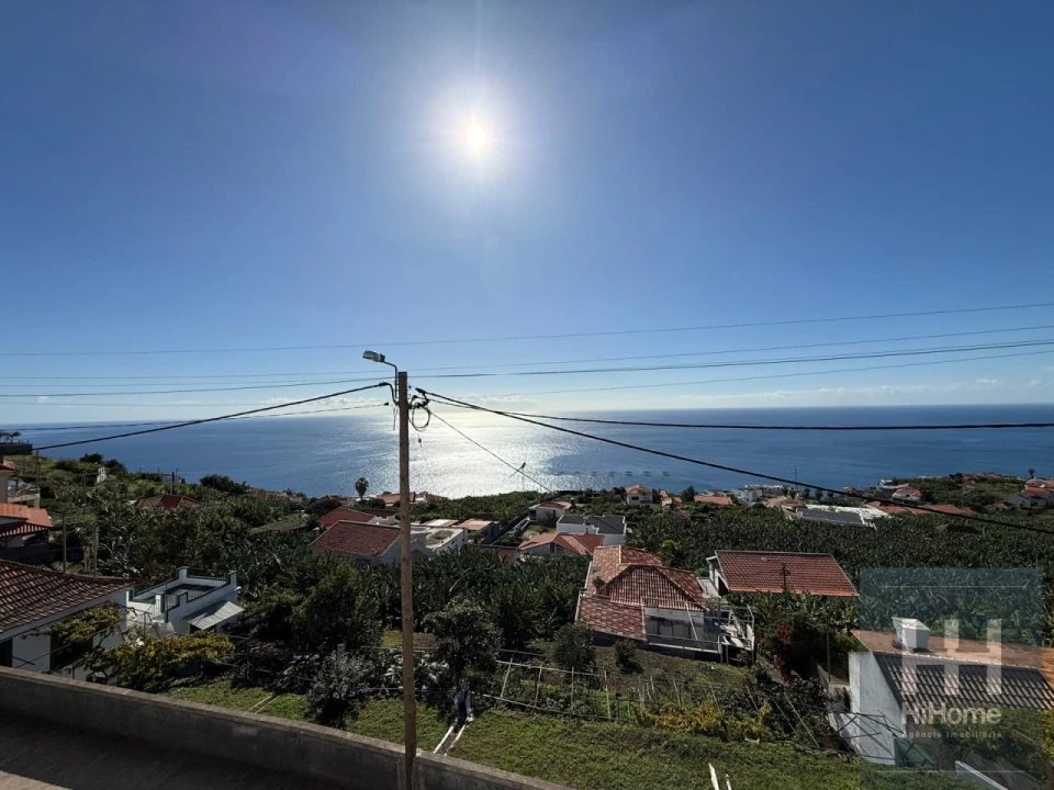 Moradia T3 para Venda em Arco da Calheta Foto 12