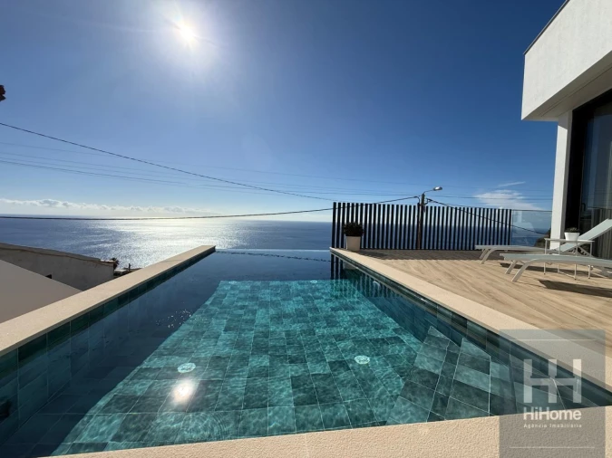 Moradia T3 para Venda em Arco da Calheta Foto 2