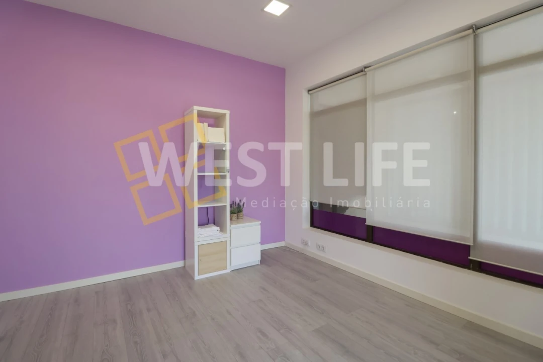 Loja para Arrendamento em Silveira Foto 2