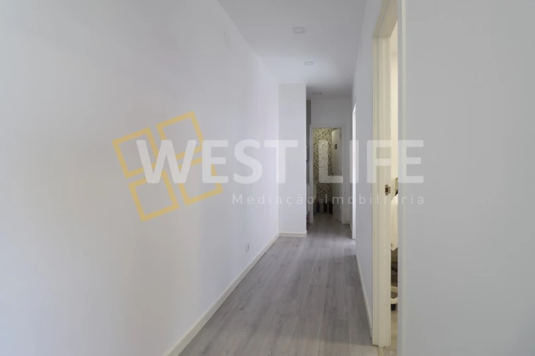 Loja para Arrendamento em Silveira Foto 5