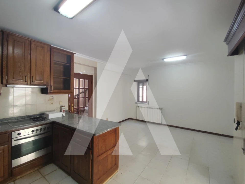 Moradia T4 para Venda em Guarda Foto 10