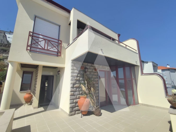 Moradia T4 para Venda em Guarda Foto 2