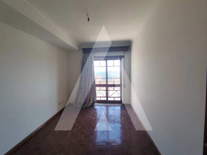 Moradia T4 para Venda em Guarda Foto 22