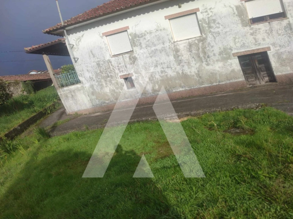 Moradia T2 para Venda em Vitorino das Donas Foto 3