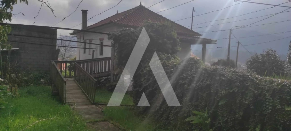 Moradia T2 para Venda em Vitorino das Donas Foto 1