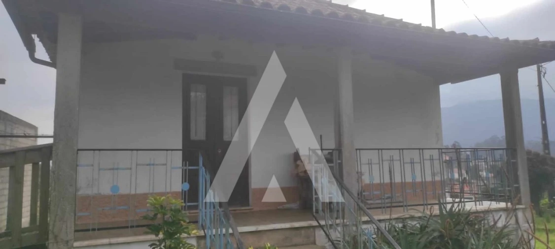 Moradia T2 para Venda em Vitorino das Donas Foto 2