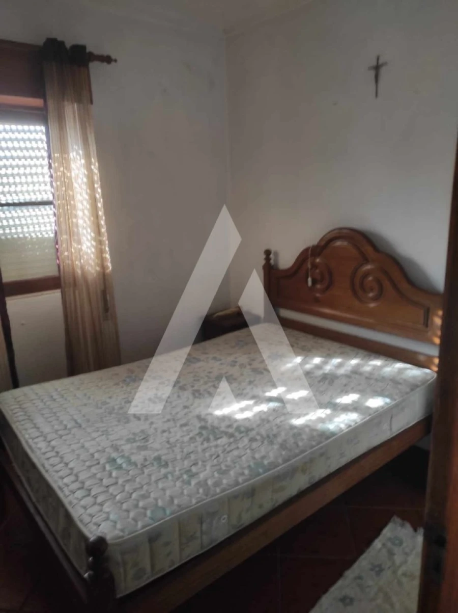 Moradia T2 para Venda em Vitorino das Donas Foto 8