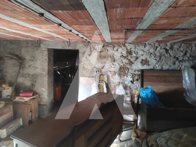 Moradia T2 para Venda em Vitorino das Donas Foto 13