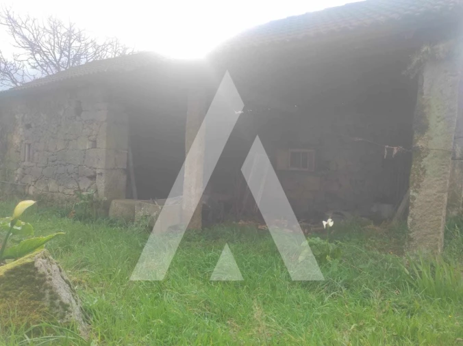 Moradia T2 para Venda em Vitorino das Donas Foto 20