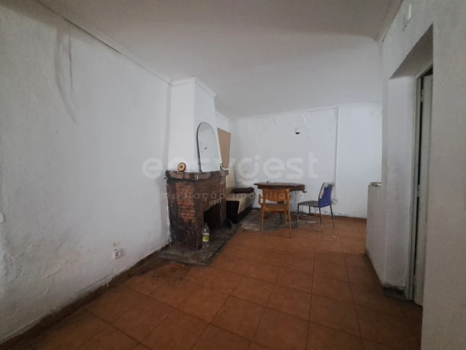 Moradia T3 para Venda em Salvada e Quintos Foto 6